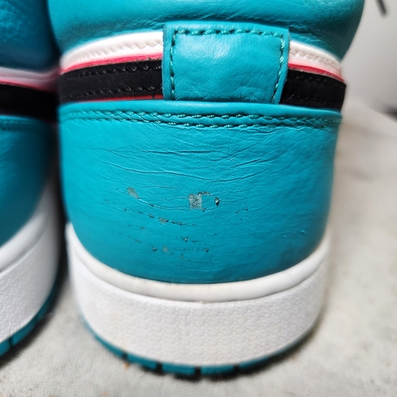 Size 15 - Air Jordan 1 SE Mid South Beach - Picture 6 of 10